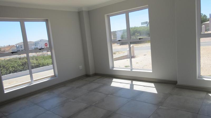 4 Bedroom Property for Sale in Myburgh Park Western Cape